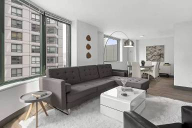 Main picture of 410 E Ohio St