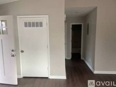 Main picture of 5643 Williamsburg Trce
