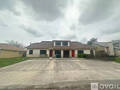 Main picture of 7550 Oak Chase