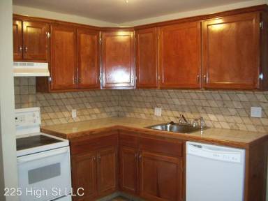 Main picture of 23 Summit Ave