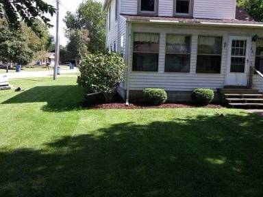 Main picture of 301 N Ottawa St