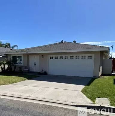Main picture of 3865 Nautical Dr