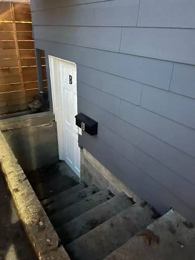 Main picture of 4525 5th Ave NE