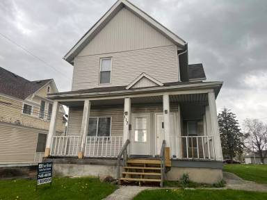 Main picture of 117 E Dewald St