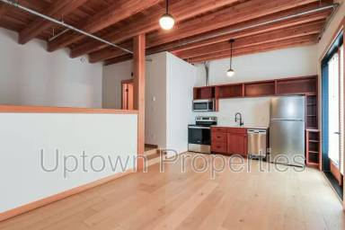 Main picture of 1515 N Rosa Parks Way