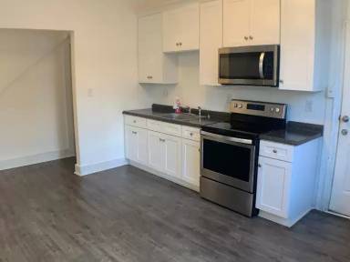 Main picture of 402 S Lime St