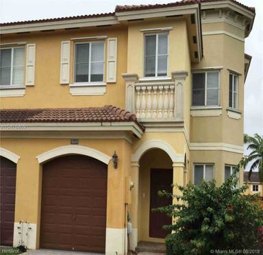 Main picture of 9049 SW 19th St