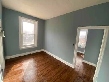 Main picture of 237 E Wood St