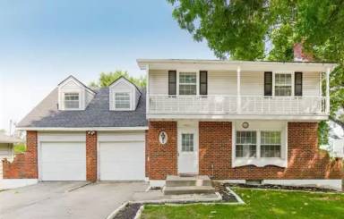 Main picture of 4406 E 104th St