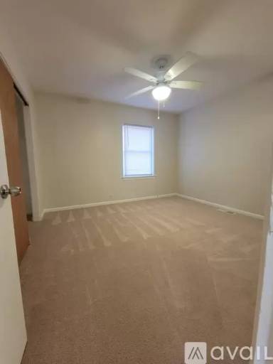 Main picture of 415 Aptakisic Rd