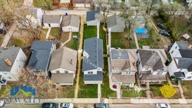 Main picture of 882 Ellsworth Ave