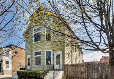 Main picture of 25 Webster Ave