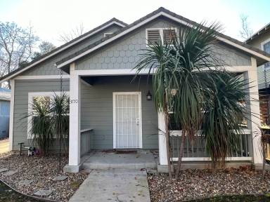 Main picture of 3770 4th Ave