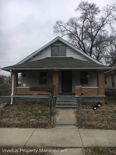 Main picture of 1221 N Holmes Ave