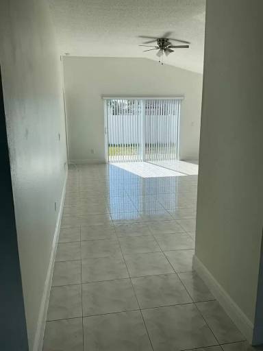 Main picture of 5000 Park Forest Loop