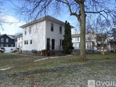 Main picture of 603 W Maumee St