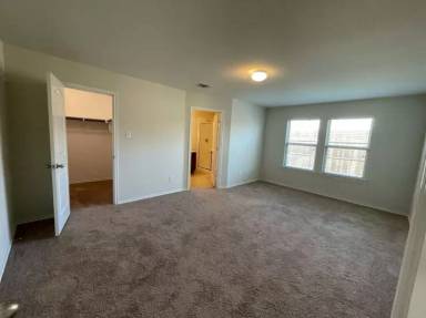 Main picture of 910 Amber St