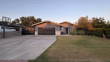 Main picture of 6200 Midas St