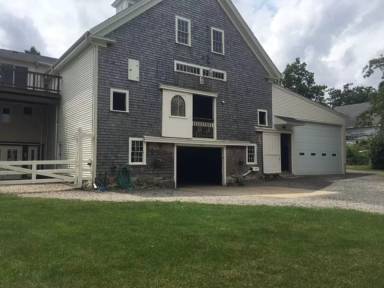 Main picture of 961 Washington Rd