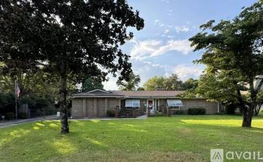 Main picture of 6 Poquito Rd