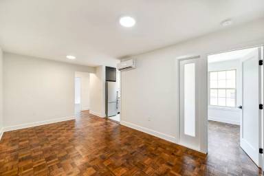 Main picture of 1363 Peabody St NW