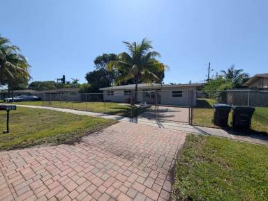 Main picture of 180 Penn Way