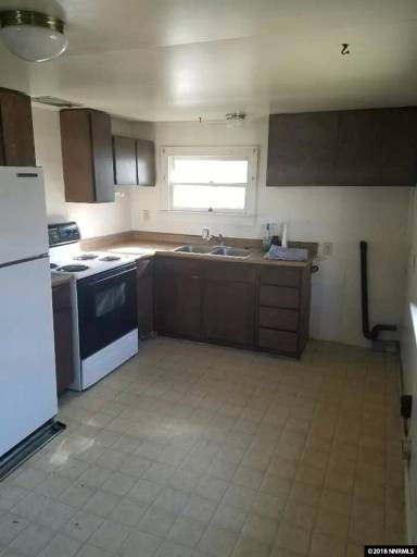 Main picture of 412 Holcomb Ave
