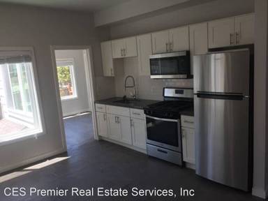 Main picture of 2415 Lincoln Way