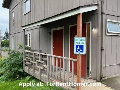 Main picture of 565 W Fairview Ave