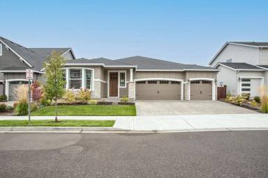 Main picture of 1733 S 51st Pl