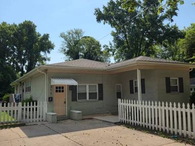 Main picture of 516 Vaughan Ave