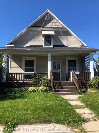 Main picture of 716 Bowman St