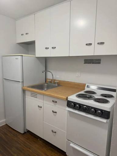 Main picture of 703 S Summit Ave