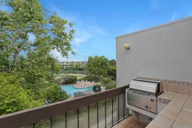 Main picture of Pacific Isle Condominiums
