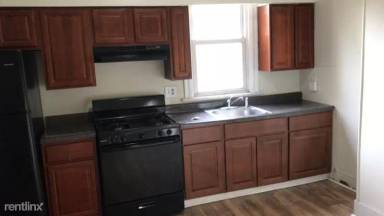 Main picture of 40 Columbia Ave