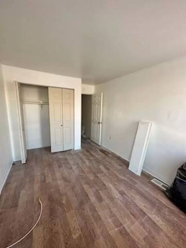 Main picture of 2134 Division St