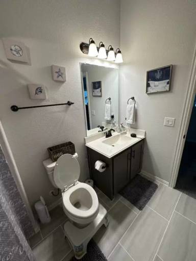 Main picture of 4022 Garden Grove Rd