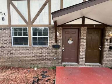 Main picture of 413 Anderson Ave