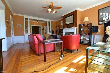 Main picture of 1657 Commonwealth Ave