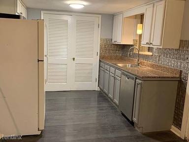 Main picture of 8 Glenwood Ln