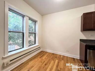 Main picture of 3827 N Fremont St