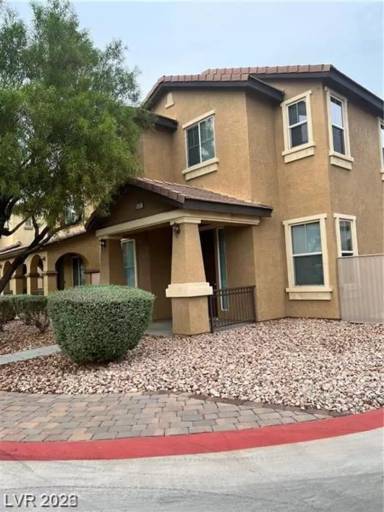 Main picture of 5752 Adanon St