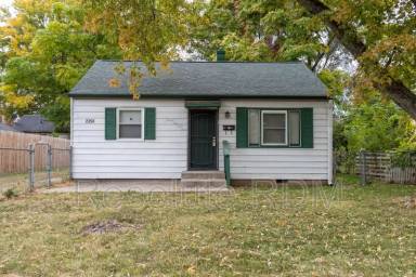 Main picture of 2354 N Moreland Ave