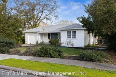 Main picture of 202 Foothill Blvd