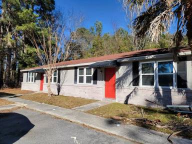 Main picture of Hillcrest Apartments