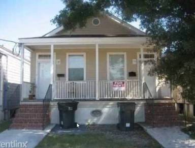 Main picture of 3119 Conti St