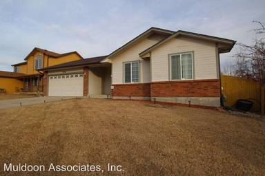 Main picture of 8278 Firethorn Dr