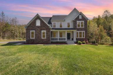 Main picture of 7806 Shawmont Rd