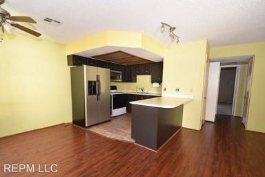 Main picture of 2701 Otter Creek Ct