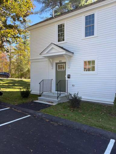 Main picture of 30 Kemble St